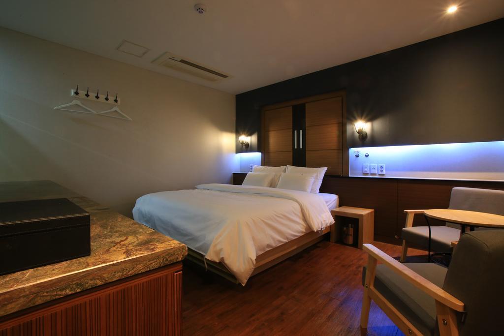 The Ace Hotel Seoul Bagian luar foto