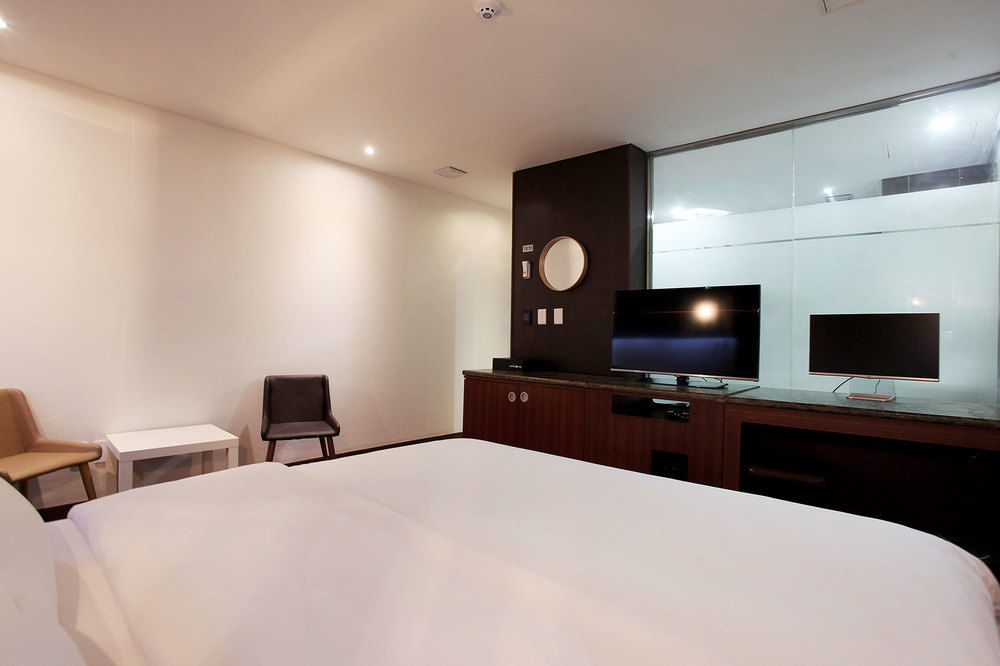 The Ace Hotel Seoul Bagian luar foto